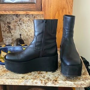Paloma Barcelo black boots size 38
